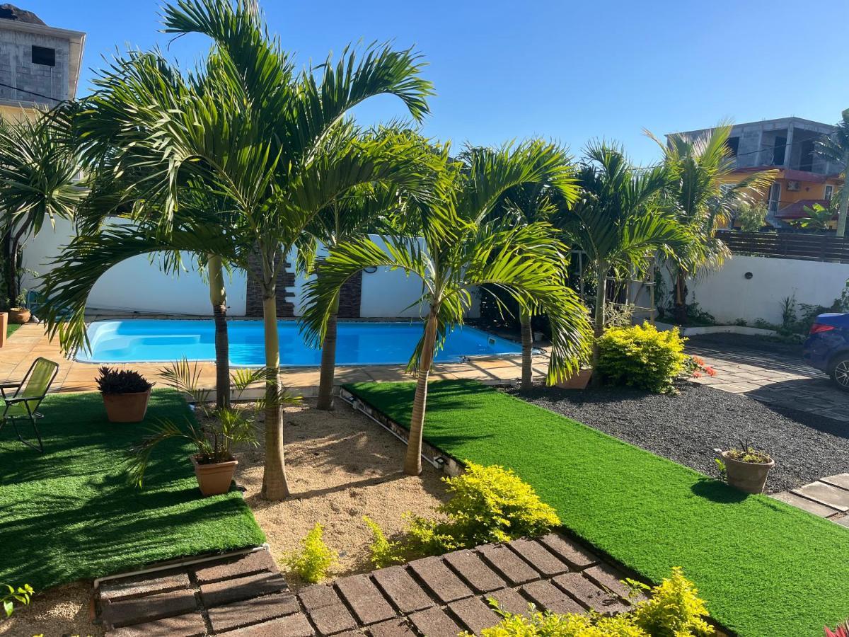 Le Binome Apart otel Grand-Baie Dış mekan fotoğraf