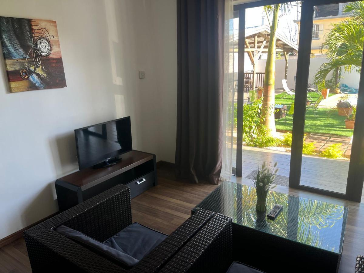 Le Binome Apart otel Grand-Baie Dış mekan fotoğraf