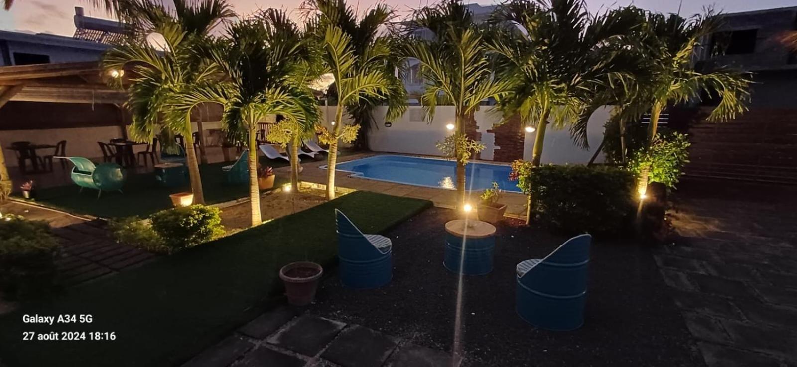 Le Binome Apart otel Grand-Baie Dış mekan fotoğraf