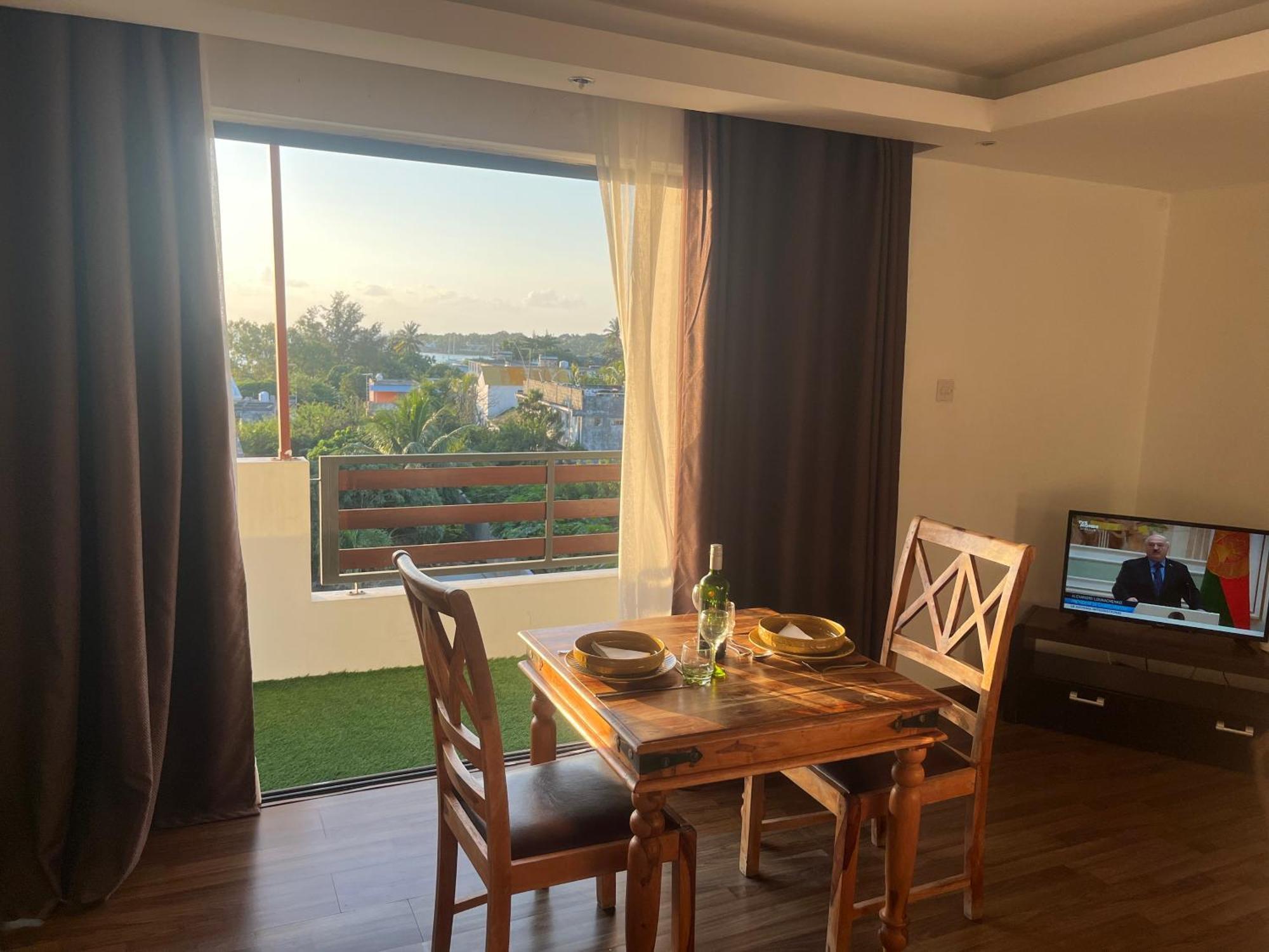 Le Binome Apart otel Grand-Baie Dış mekan fotoğraf